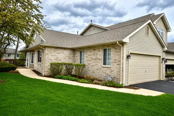 3312 Twisted Oak Court #3312, McHenry, IL 60051