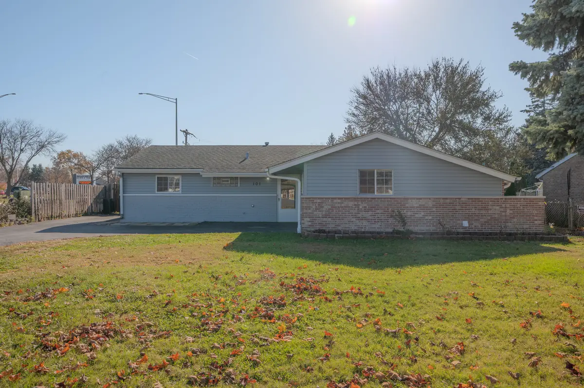 101 Edgehill Drive, Bolingbrook, IL 60440 - #1