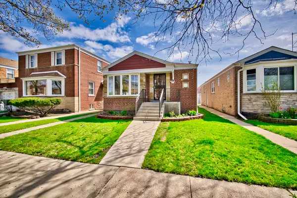 6309 N Hamlin Avenue, Chicago, IL 60659