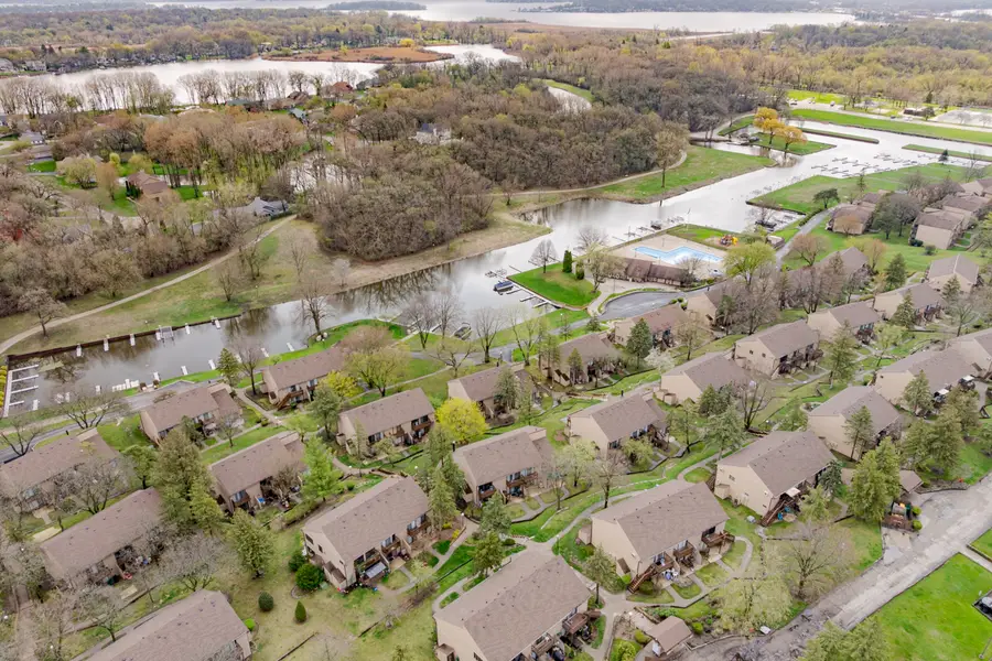 28 Jamaica Colony #3, Fox Lake, IL 60020 - #3