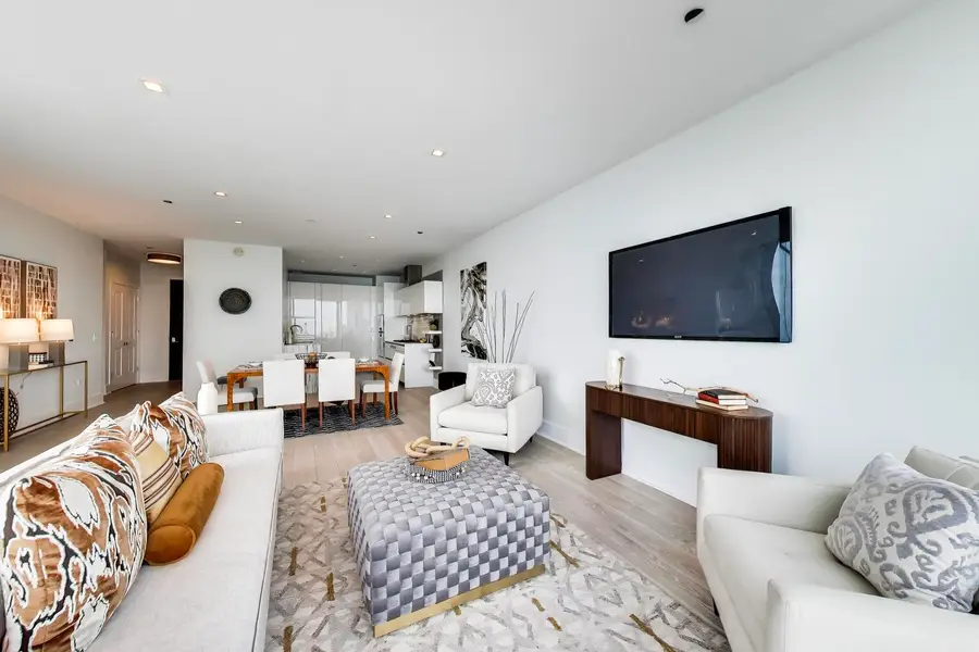 Address Withheld By Seller, Chicago, IL 60601 - #3