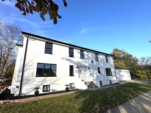 1101 N Princeton Avenue, Villa Park, IL 60181