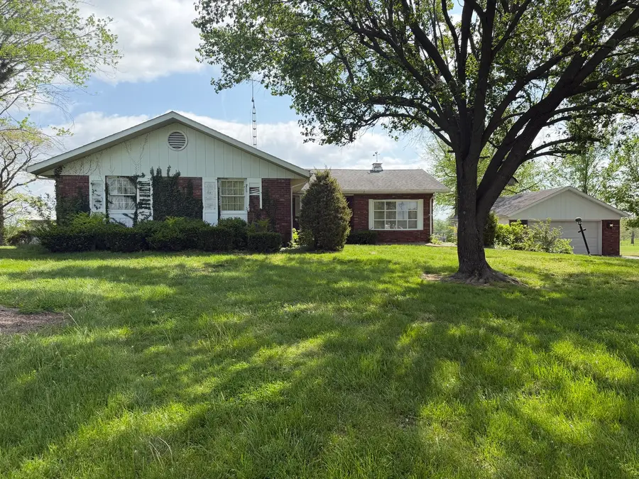 3486 State Route 13 Highway, Pinckneyville, IL 62274 - #2