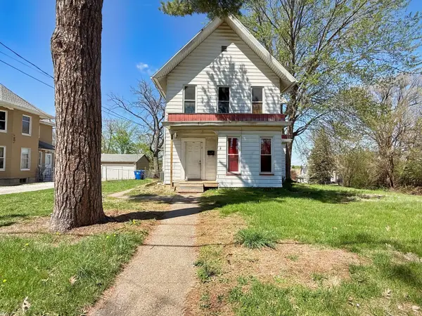 1155 12th Avenue, Moline, IL 61265