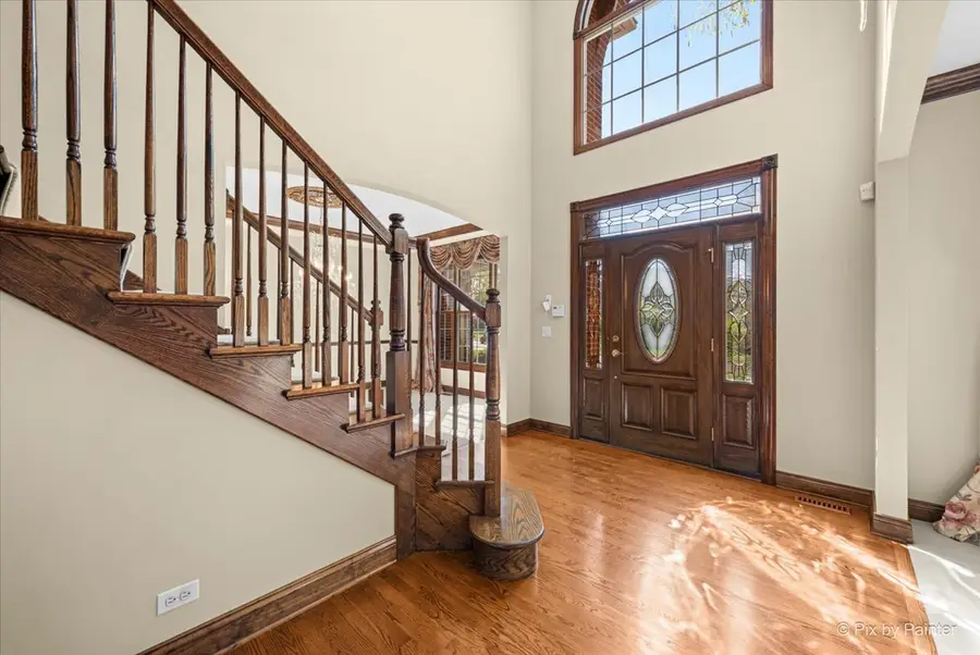 261 Johnson Woods Drive, Batavia, IL 60510 - #3