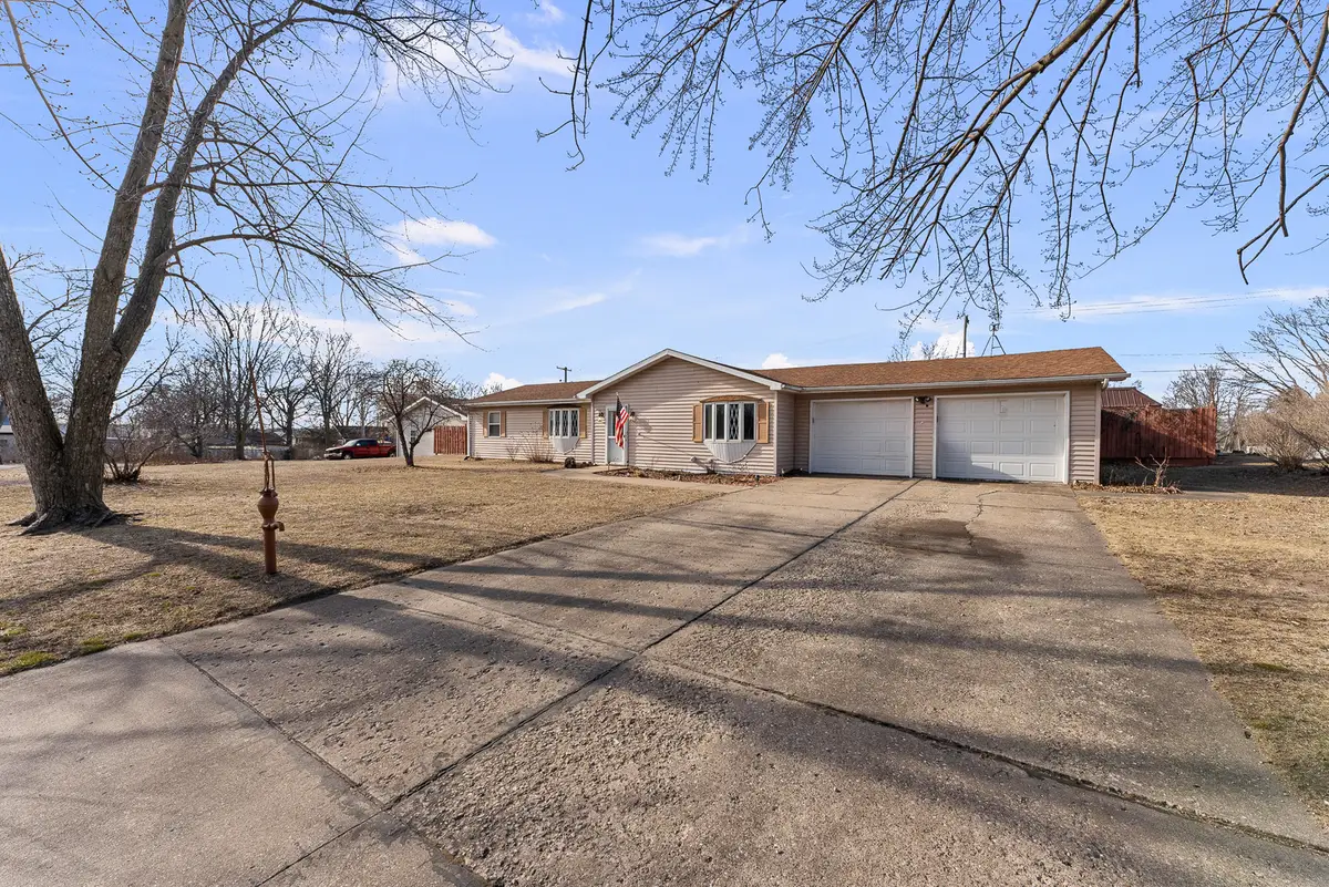 303 Jefferson Street, New Boston, IL 61272 - #1