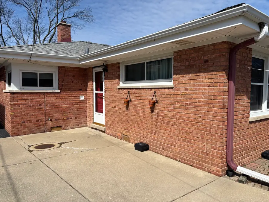 8303 N Washington Street, Niles, IL 60714 - #2