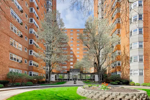4980 N Marine Drive #1433, Chicago, IL 60640