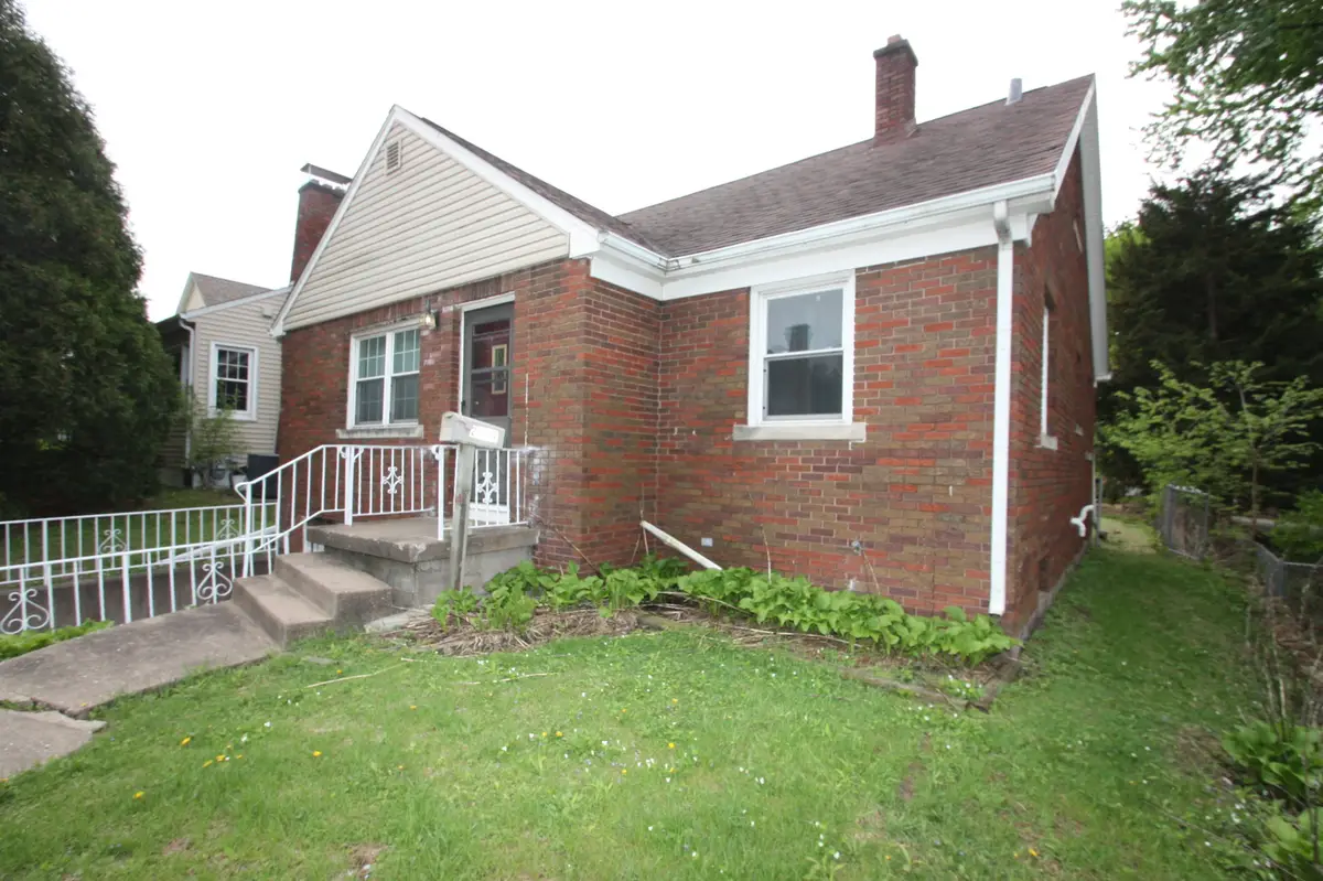 2519 E Locust Street, Davenport, IA 52803 - #1