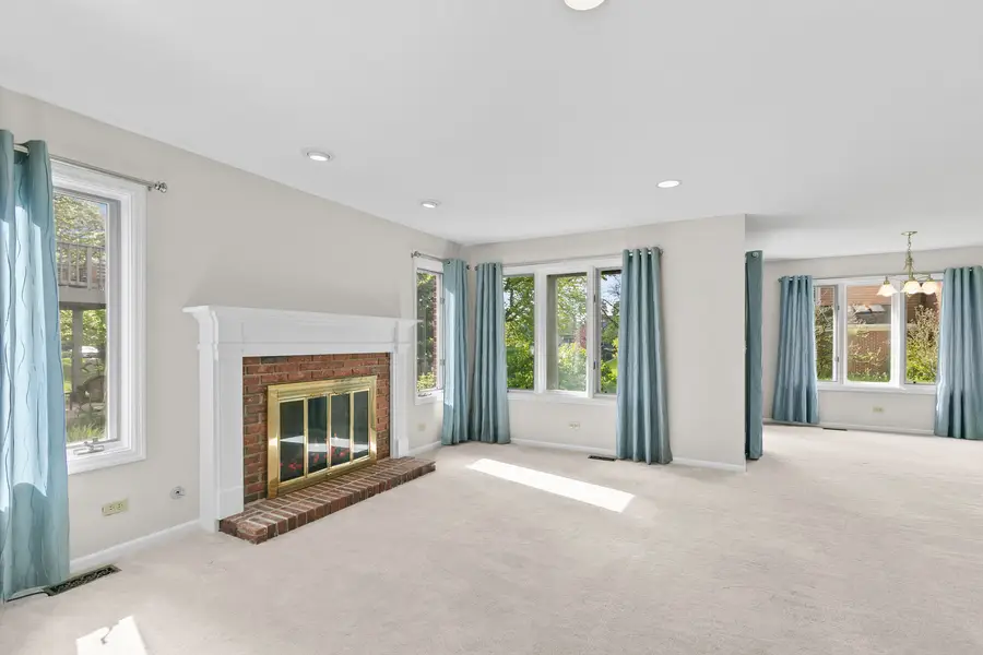 1625 Clayton Court, Arlington Heights, IL 60004 - #2