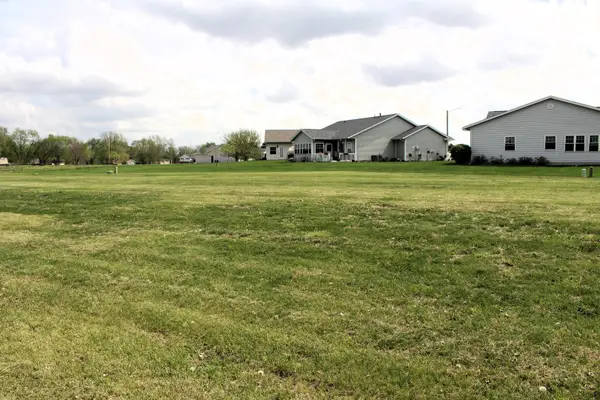 1205 W Leander Street, Clinton, IL 61727