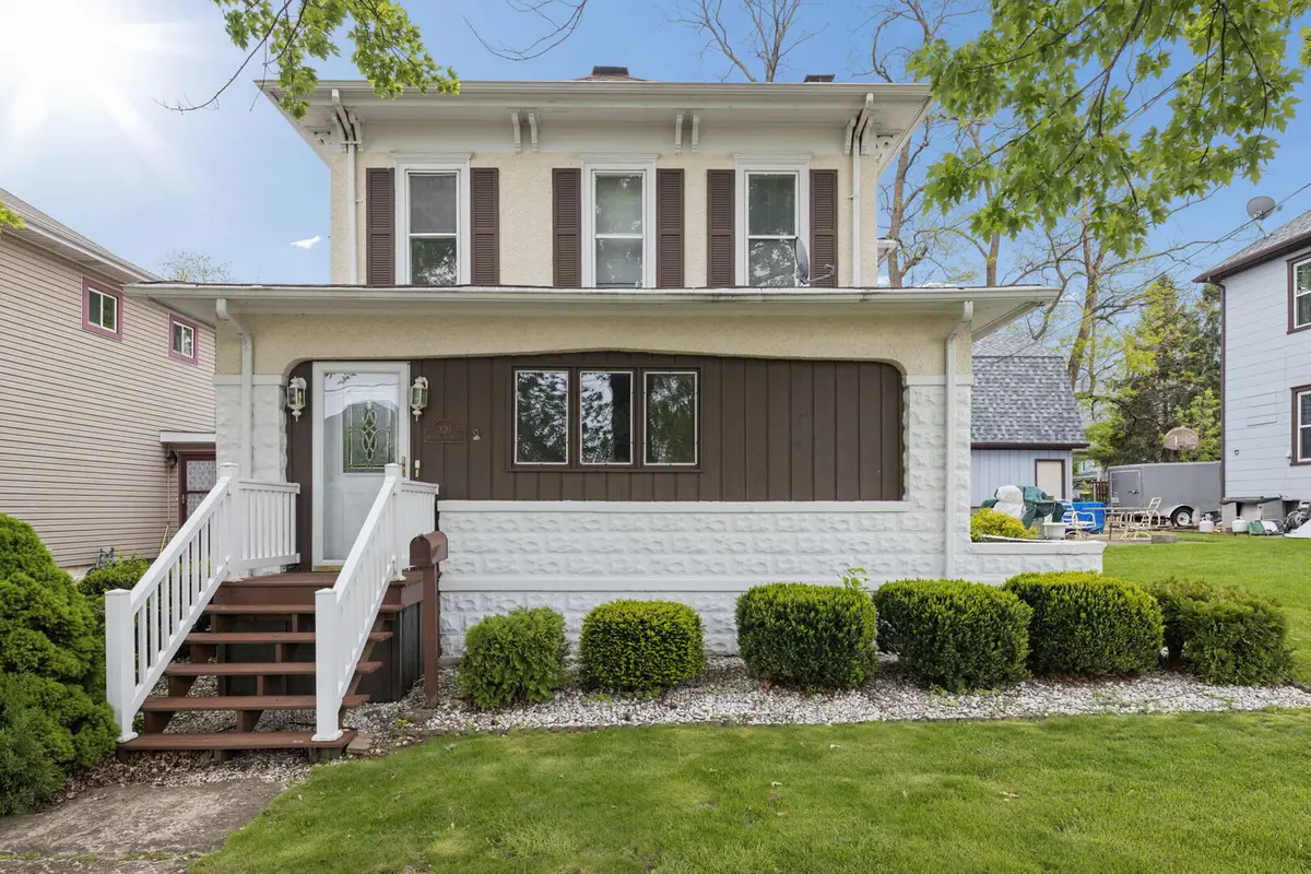 820 S Washington Street, Lockport, IL 60441 - #1