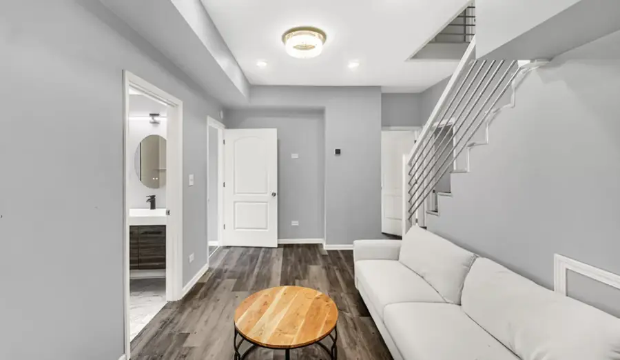 15343 8th Avenue, Phoenix, IL 60426 - #2