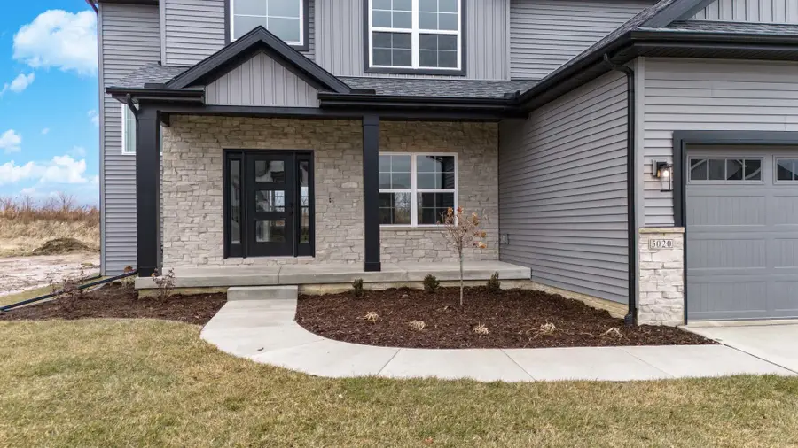 5008 Castlebar Drive, Bloomington, IL 61705 - #2