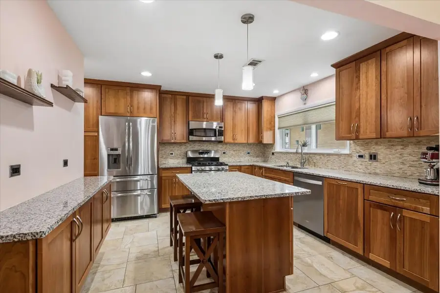 611 50th Place, Western Springs, IL 60558 - #3