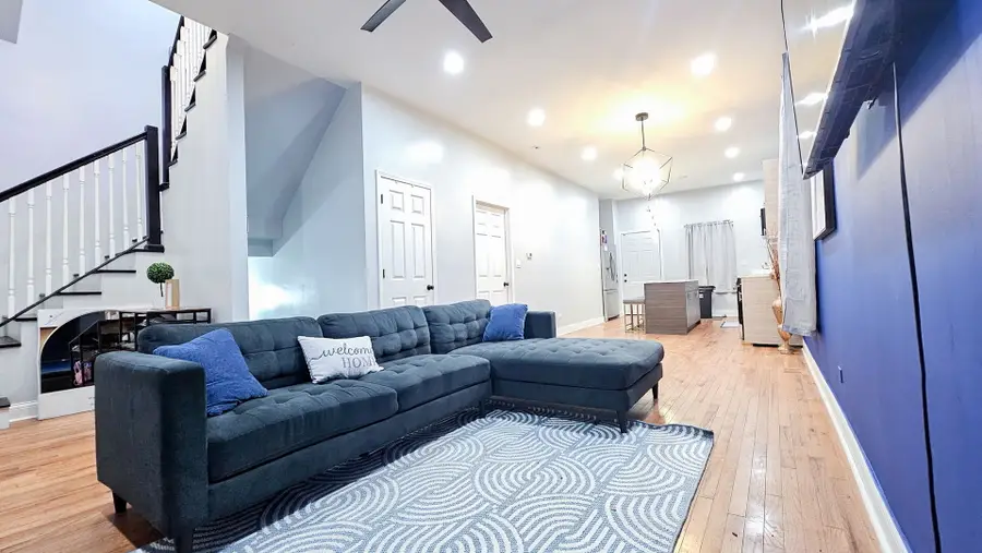 907 N Leamington Avenue, Chicago, IL 60651 - #2