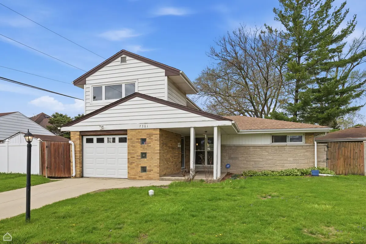 7301 Davis Street, Morton Grove, IL 60053 - #1