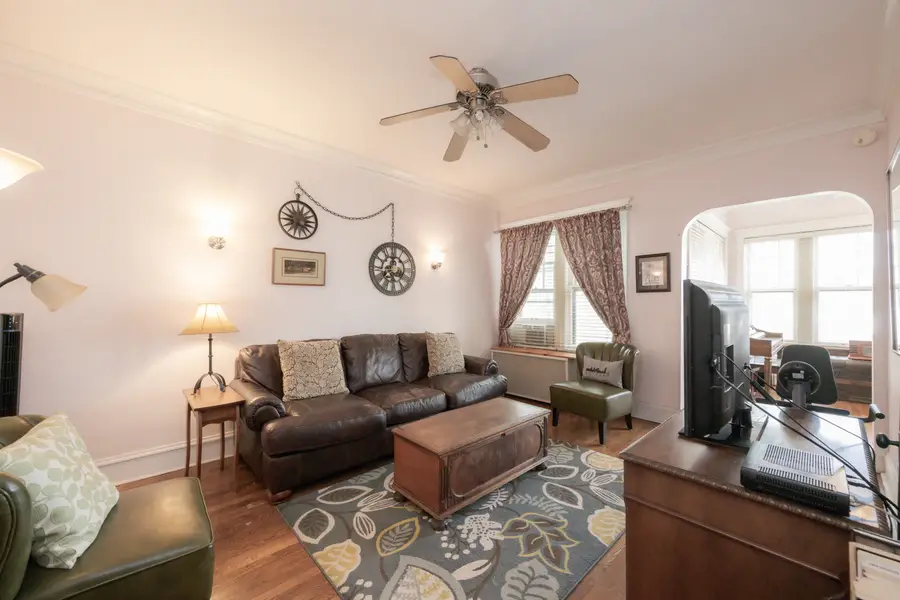 426 S Maple Avenue #2S, Oak Park, IL 60302 - #2