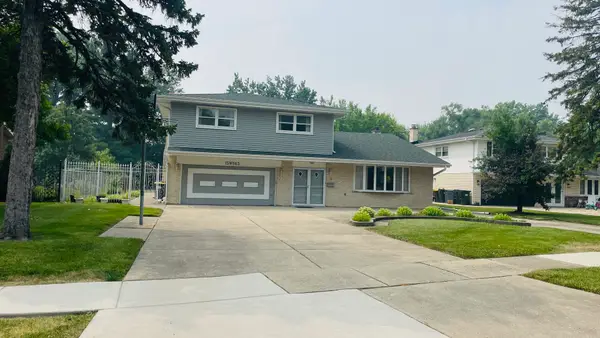15W563 Diversey Avenue, Elmhurst, IL 60126