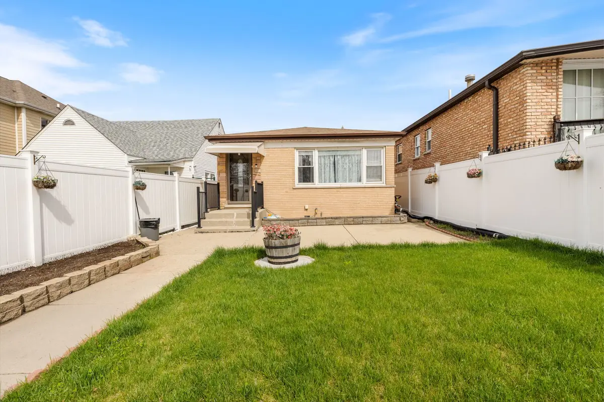 6718 W Forest Preserve Drive, Harwood Heights, IL 60706 - #1