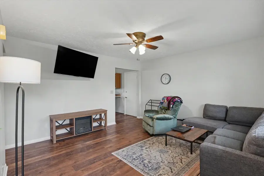 816 N Mohave Drive, Pontiac, IL 61764 - #3