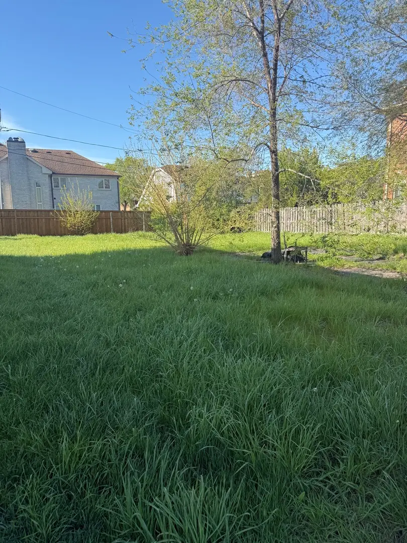 8205 W Ballard Road, Niles, IL 60714 - #3