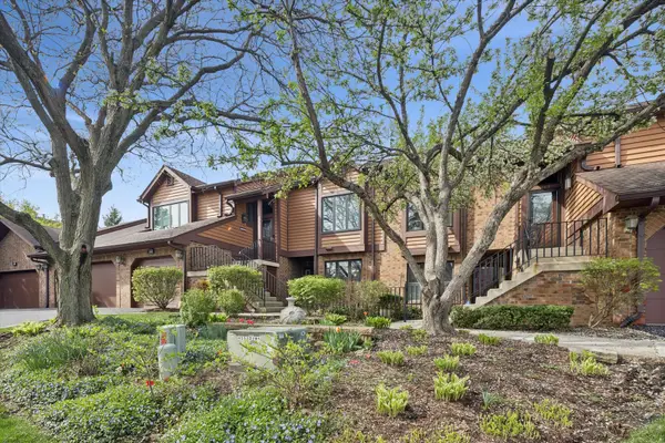 1163 Mistwood Court, Downers Grove, IL 60515