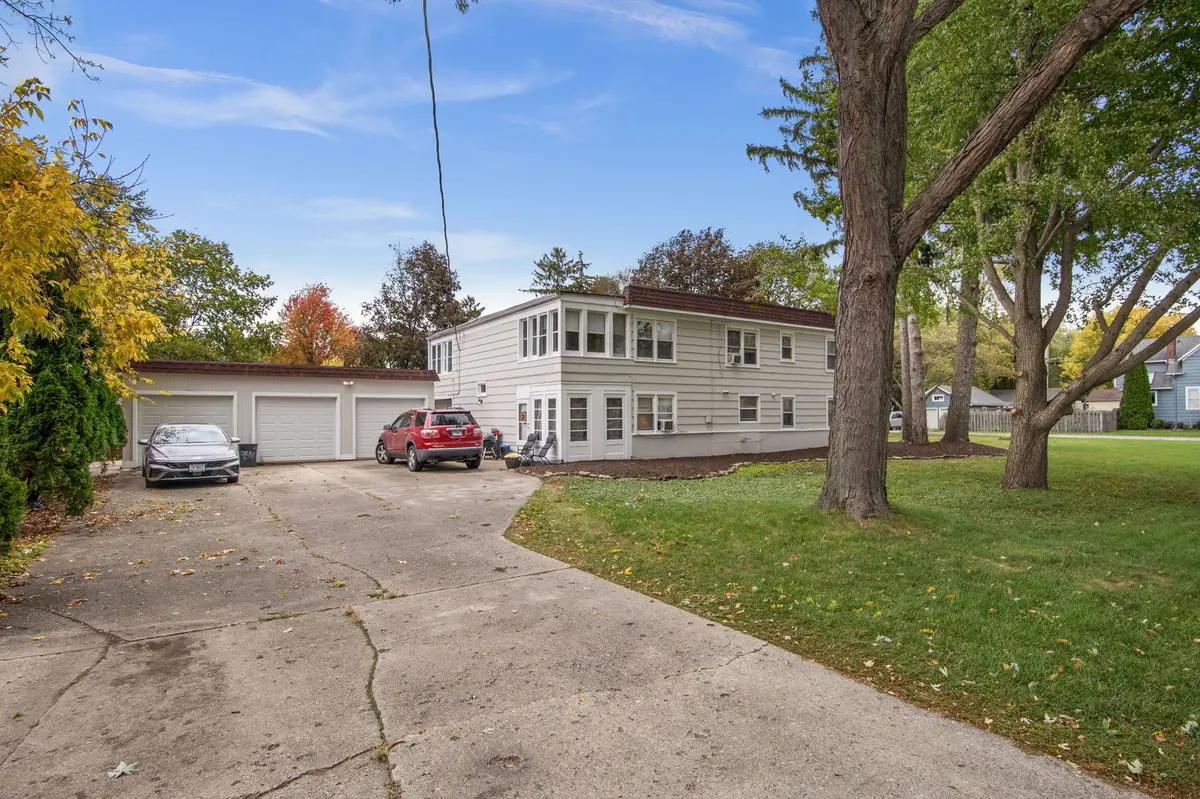 107 N Mallory Avenue, Batavia, IL 60510 - #1