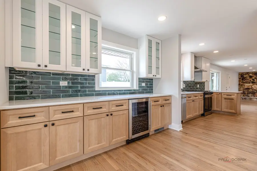 1114 Hewitt Drive, Des Plaines, IL 60016 - #2