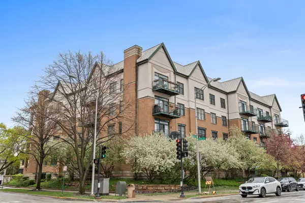 140 N Euclid Avenue #304, Oak Park, IL 60301