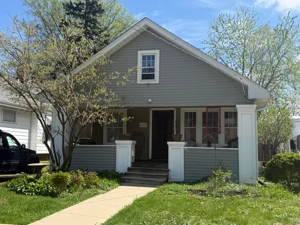 444 S Elmwood Drive, Aurora, IL 60506