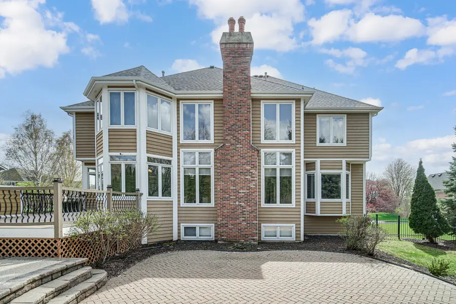 3N777 Walt Whitman Road, Saint Charles, IL 60175 - #3