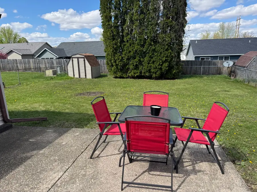 2122 W 58th Street, Davenport, IA 52806 - #2