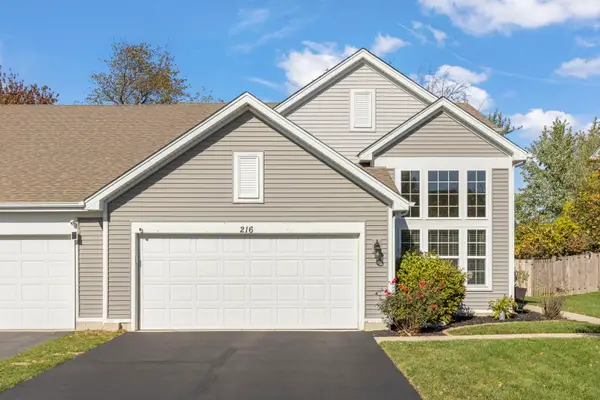 216 Maryland Lane, Pingree Grove, IL 60140