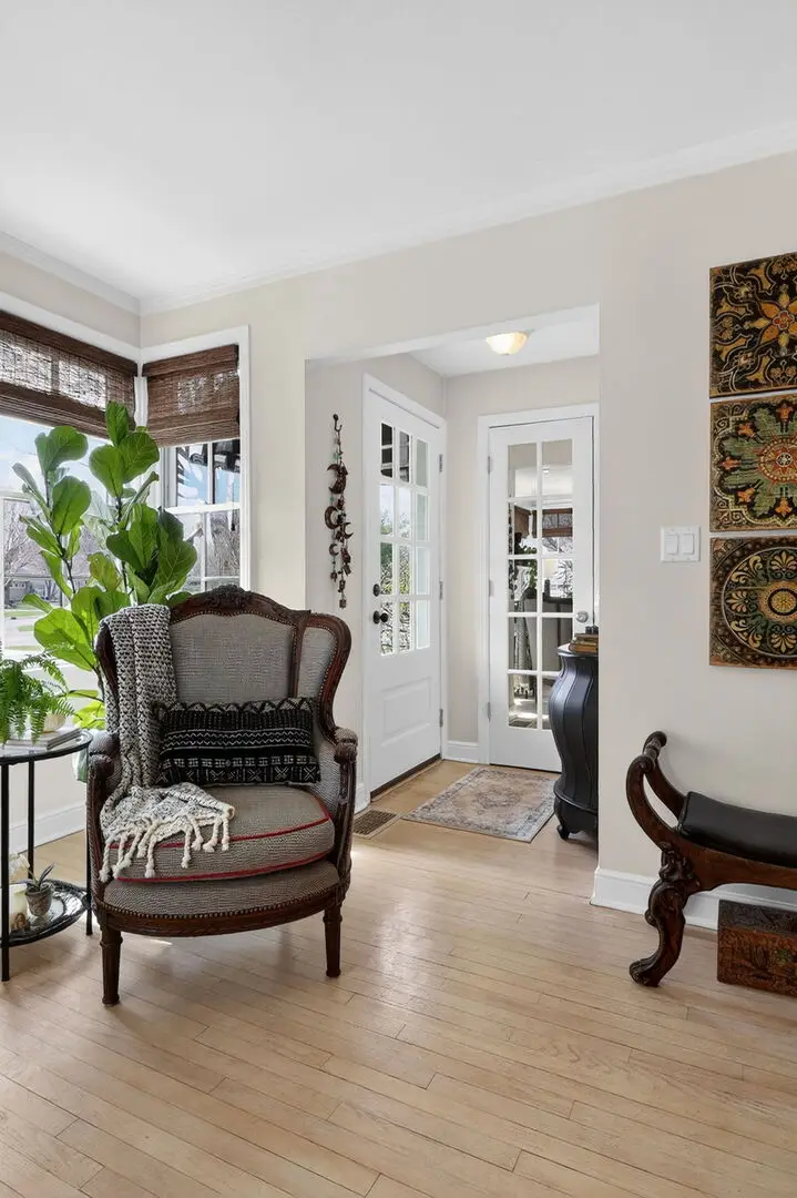 284 Chesterfield Avenue, Glen Ellyn, IL 60137 - #3