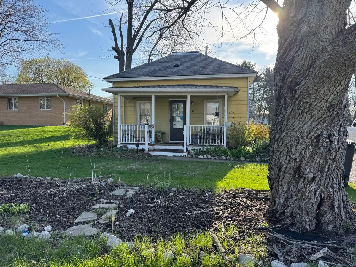 531 S Main Street, Gifford, IL 61847 - #1