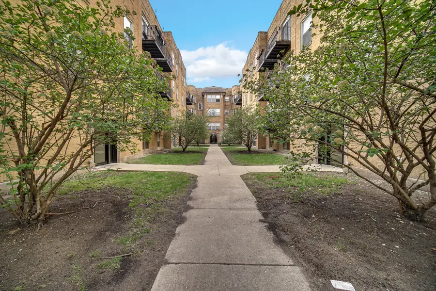1643 W Farwell Avenue #1N, Chicago, IL 60626 - #2