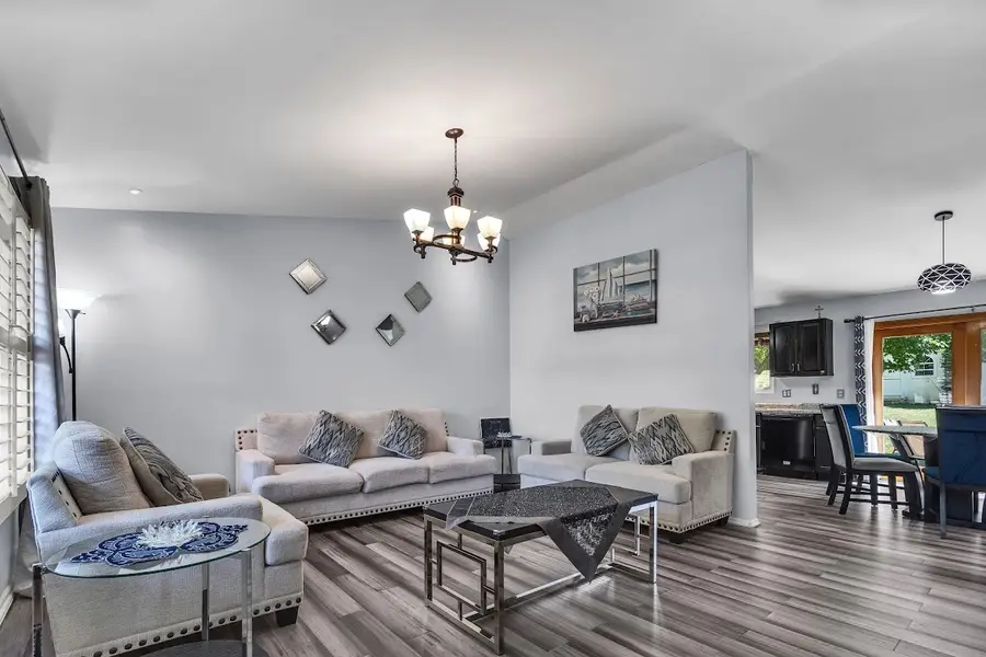 1438 Maple Ridge Court, Carol Stream, IL 60188 - #2