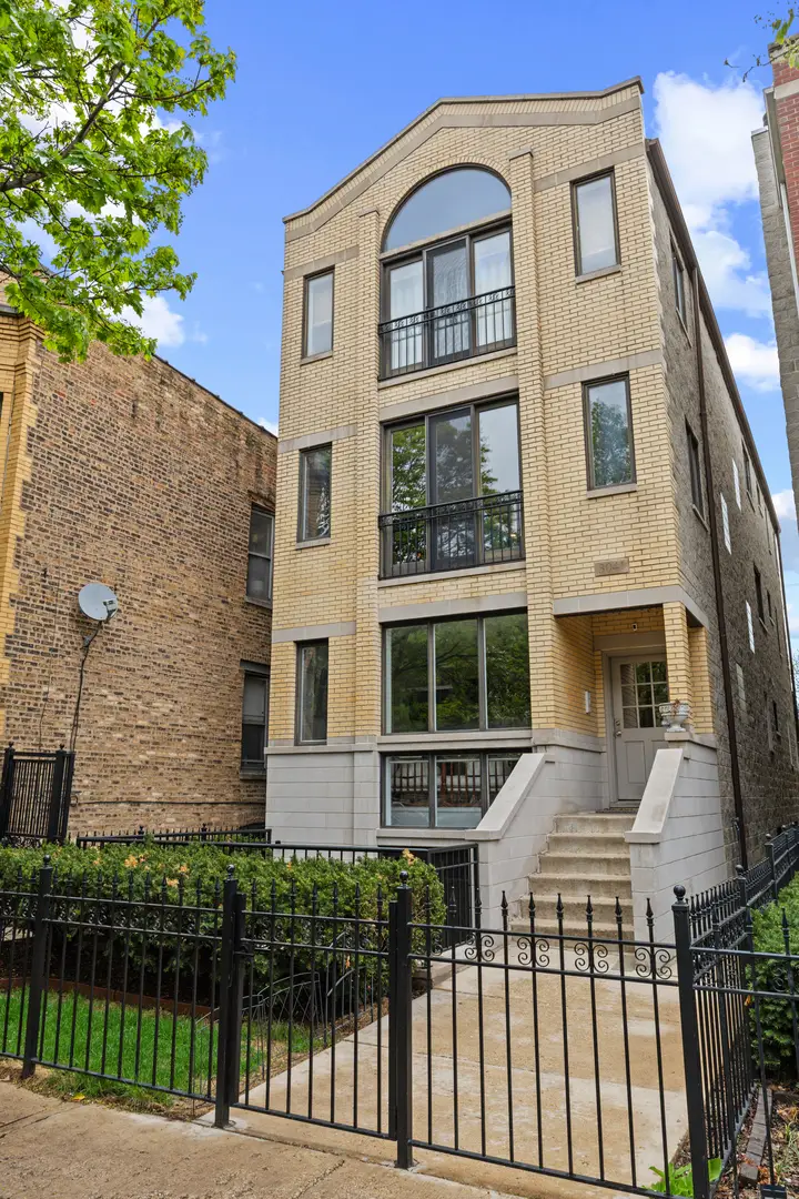 3041 N Racine Avenue #2, Chicago, IL 60657 - #1