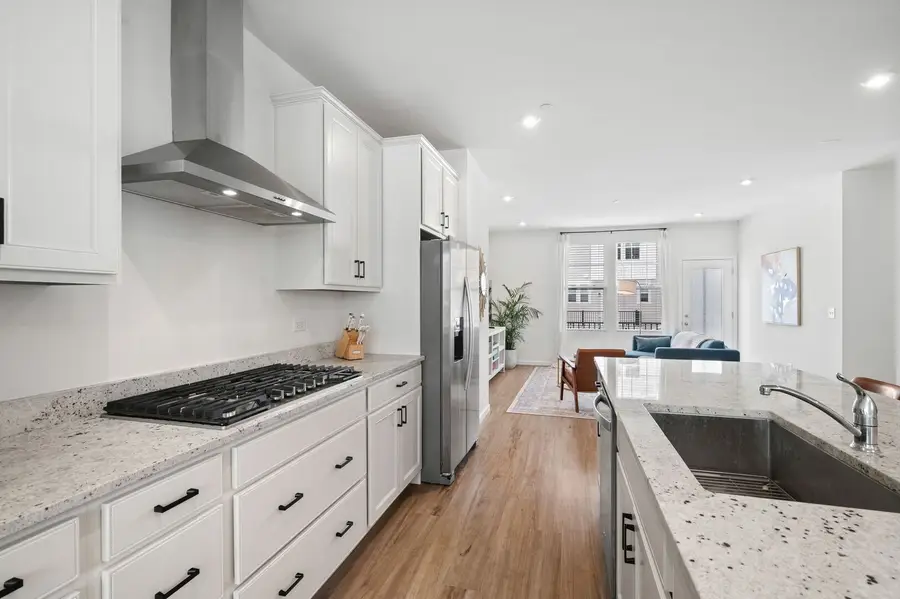 137 Yorktown Court, Libertyville, IL 60048 - #3