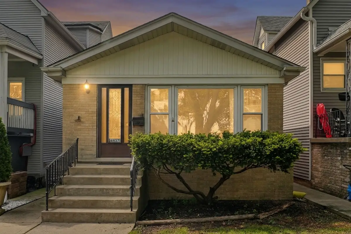 4457 W Leland Avenue, Chicago, IL 60630 - #1