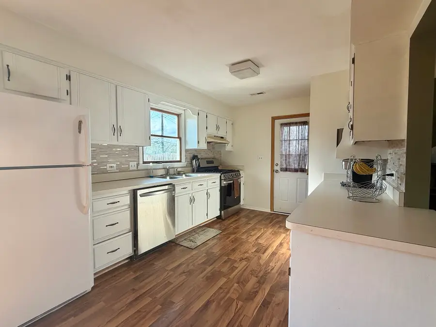 203 Macgregor Road, Lockport, IL 60441 - #3