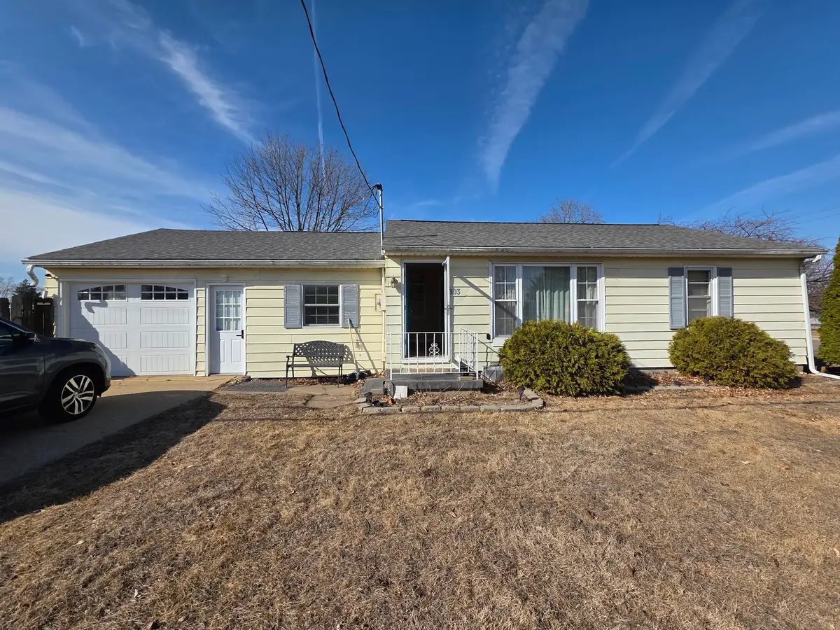 803 17th Avenue, Camanche, IA 52730 - #1