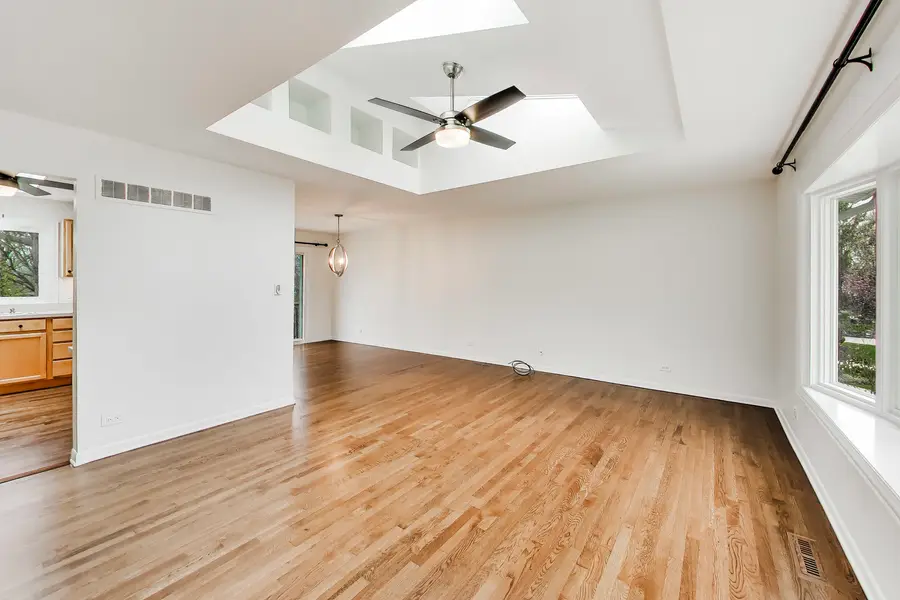 6736 Meadowcrest Drive, Downers Grove, IL 60516 - #2