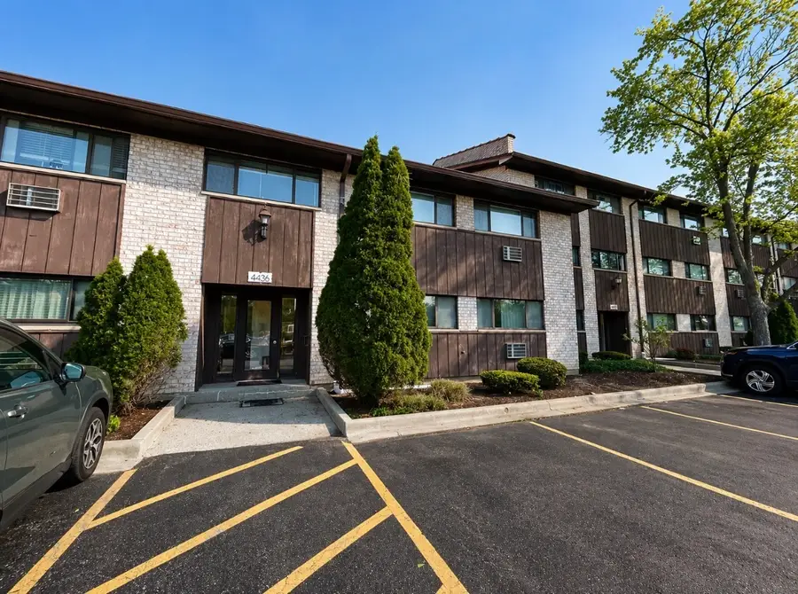 4436 Arbor Circle #3, Downers Grove, IL 60515 - #2