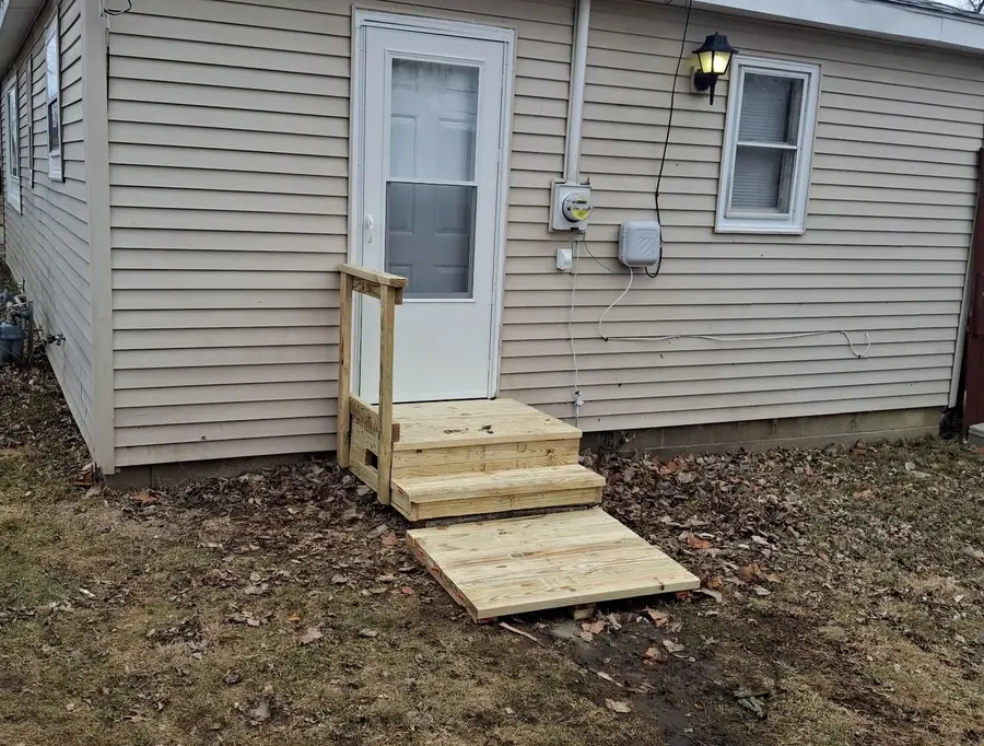 708 N Madison Street, Lincoln, IL 62656 - #3