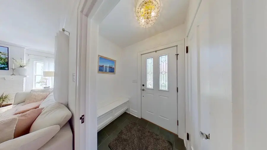 629 Newton Avenue, Glen Ellyn, IL 60137 - #3