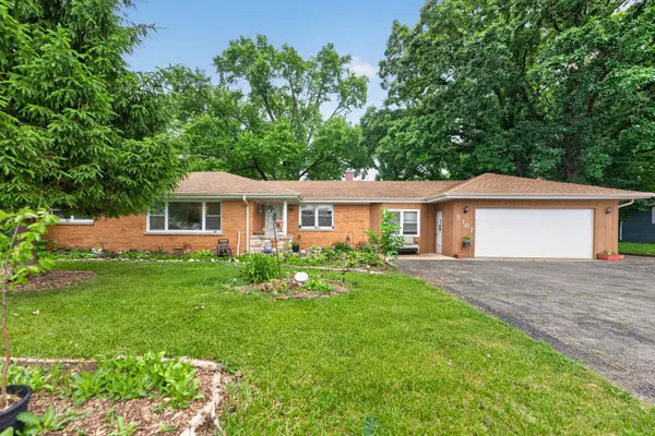 7307 W College Drive, Palos Heights, IL 60463