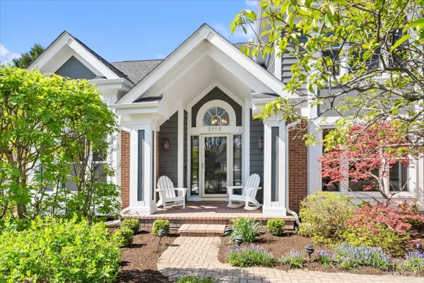 2116 Birchwood Lane, Buffalo Grove, IL 60089