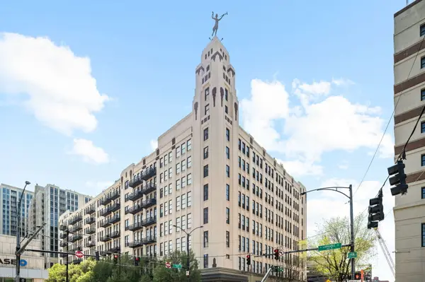 758 N Larrabee Street #620, Chicago, IL 60654